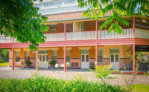 Abernethy House & Cottage - Accommodation Broome 0