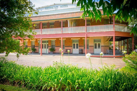 Abernethy House & Cottage - Accommodation Broome 4