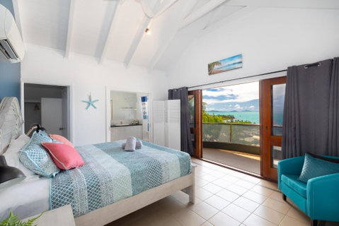 Absolute Airlie - Accommodation Broome 4