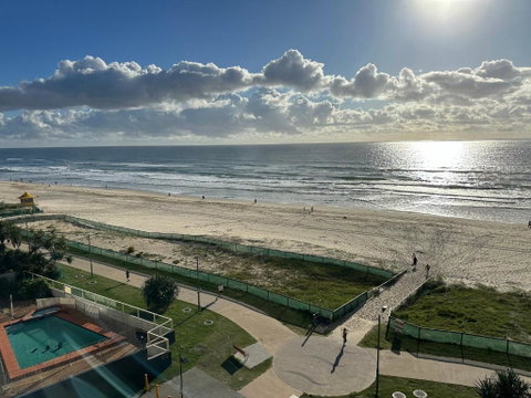 Absolute Beach Frontage Two Bedroom - Accommodation Broome 2