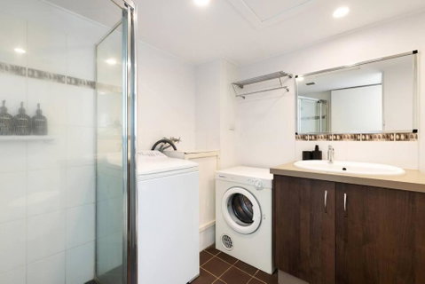 Absolute Beachfront Apartment 11B - Accommodation Broome 4