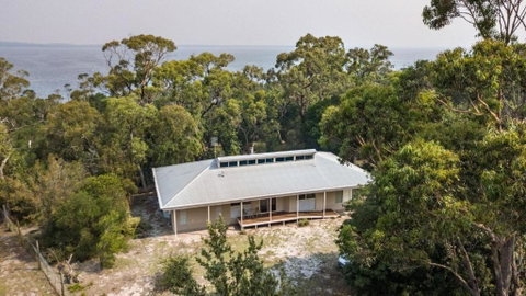 Acacia Lakehouse - Accommodation Broome 0