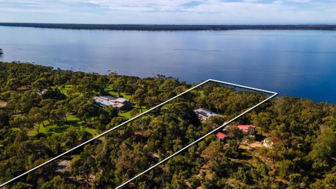Acacia Lakehouse - Accommodation Broome 1
