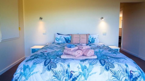 Adelong Secluded Beach House Linen Provided Bermagui - Accommodation Broome 2