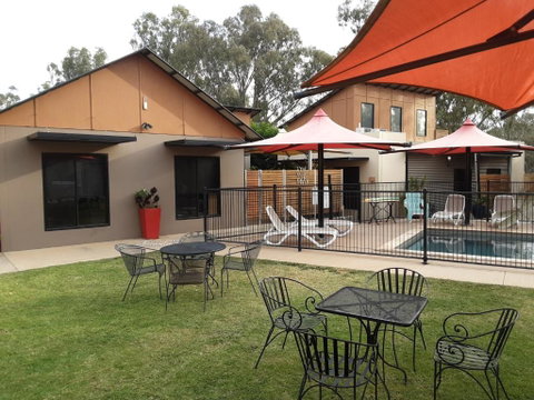 Adelphi Apartment 2- Poolside Or Apartment 2A- King Studio - Accommodation Broome 0
