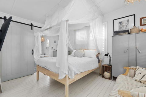 Adrift - Pet-friendly - 5 Min Walk To Bay - Rustic Charm - Accommodation Broome 2