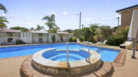 Affordable, Pool, Spa, Steps To Beach And Cafes - Accommodation Broome 1