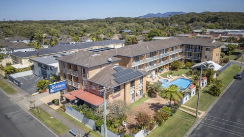 Affordable, Pool, Spa, Steps To Beach And Cafes - Accommodation Broome 2