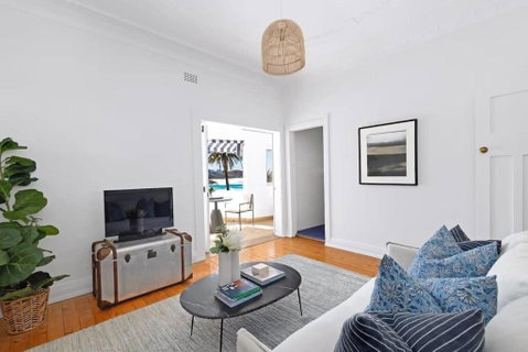 Absolute Seafront Bronte - Accommodation Broome 3