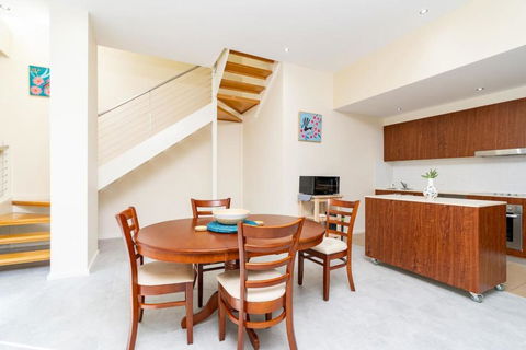 Absolutely Spacious APT Unit Between ANU And City - Accommodation Broome 2