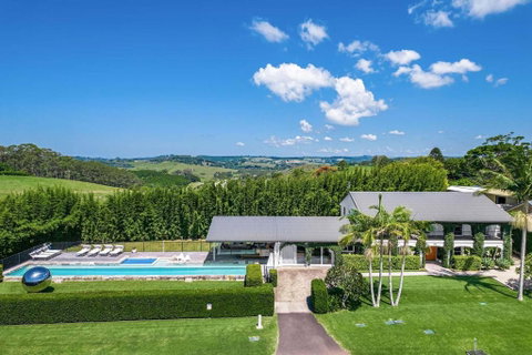 A Perfect Stay - Villa St Helena - Accommodation Broome 0