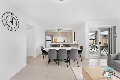 Aircabin - Edmondson Park - 4 Beds Compy House - Accommodation Broome 0
