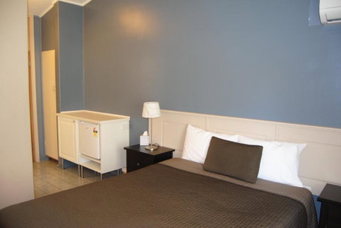 Airlie House Motor Inn - Accommodation Broome 3