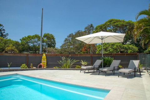 Al Fresco Residence In The Heart Of Point Lookout! - Accommodation Broome 1