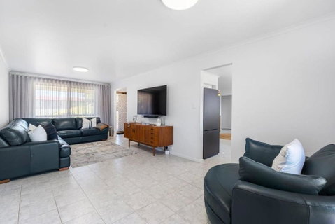 Albatross-96 Albatross Ave Hayborough - No Linen Included - Accommodation Broome 2