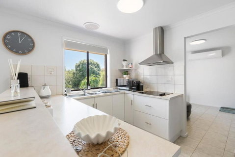 Albatross-96 Albatross Ave Hayborough - No Linen Included - Accommodation Broome 3