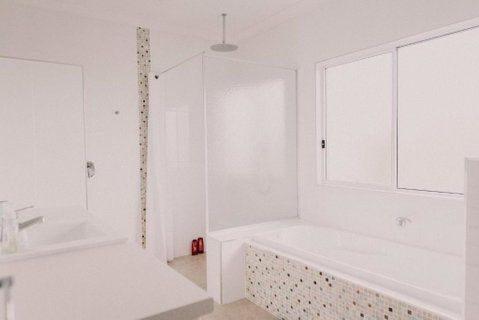 Aldinga Bay Bungalow Ocean View Retreat - Accommodation Broome 3