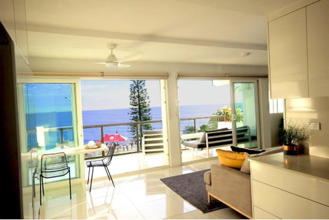 Alexandra Headland Ocean Dream - Stunning View ZA6 - Accommodation Broome 0
