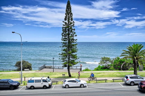 Alexandra Headland Ocean Dream - Stunning View ZA6 - Accommodation Broome 4