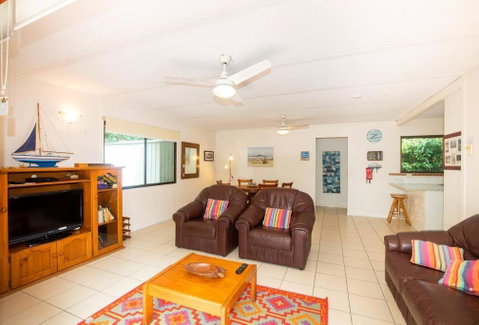 Allamanda Cottage - Close To Beach - Pet Friendly - Accommodation Broome 0