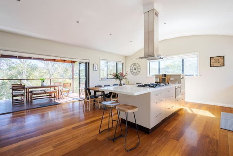 Alleura House Serene Bushland 4BR Families Groups - Accommodation Broome 0