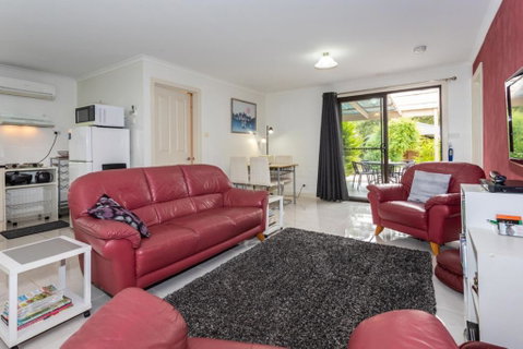 Altona Garden Retreat - Accommodation Broome 3