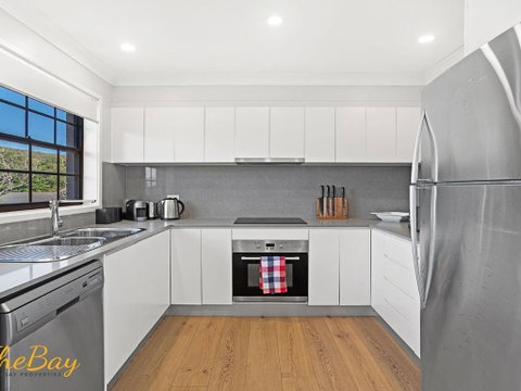 Amaroo Cres No 20 Fingal Bay Holiday Home - Accommodation Broome 2