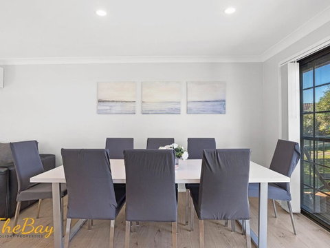 Amaroo Cres No 20 Fingal Bay Holiday Home - Accommodation Broome 3