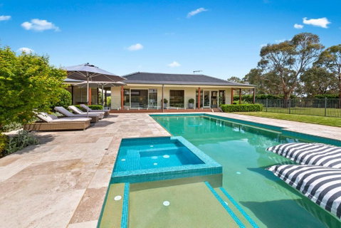 Amaroo Luxury Family Resort Mornington Peninsula - Accommodation Broome 1