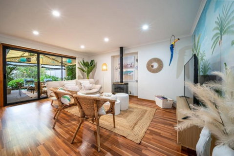 Amazon At Seacombe Gardens - Accommodation Broome 1