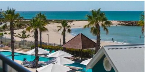 AN OCEAN,BEACHFRONT AND POOL VIEW Apartment 210 - Accommodation Broome 0