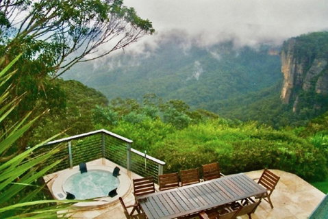 Amaroo Mountaintop Villa - Accommodation Broome 0