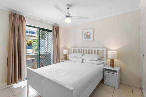 Albion Convenient Hideaway With Parking & Balcony - Accommodation Broome 1