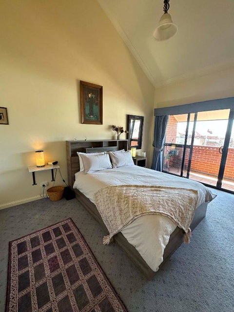 Apartment In The Heart Of Bathurst Walk Everywhere - Accommodation Broome 0