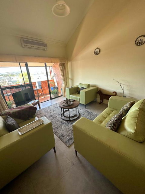 Apartment In The Heart Of Bathurst Walk Everywhere - Accommodation Broome 1