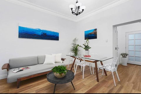 Apartment On Balmoral Beach Hill - Accommodation Broome 4