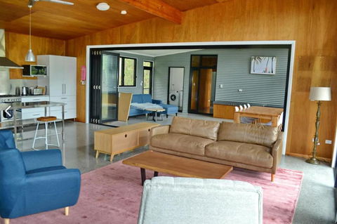Aranakie- 7 Grey Street Arakoon - Full Linen Provided - Accommodation Broome 2