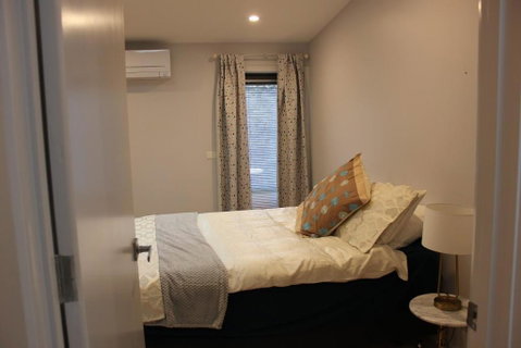 Architectural Crisp & Convenient Location - Accommodation Broome 4