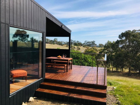 Architecturally Designed Rural Retreat - Accommodation Broome 0