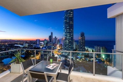 Artique Surfers Paradise - Official - Accommodation Broome 4
