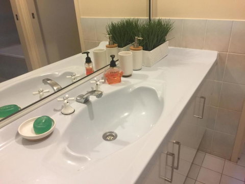 At Holiday House - Accommodation Broome 4