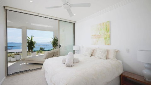 Aura 2 Apartment With Spectacular Views - Accommodation Broome 1