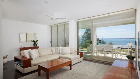 Aura 2 Apartment With Spectacular Views - Accommodation Broome 3