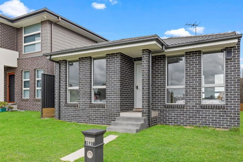 Austral Brand New 3Br House With WiFi & Parking - Accommodation Broome 0