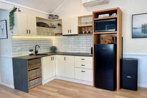 Autumn Beauty - Alpine Cottage 5 - Accommodation Broome 4