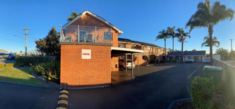 Avaleen Lodge Motor Inn - Accommodation Broome 4