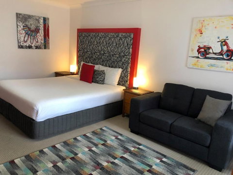 Avaleen Lodge Motor Inn - Accommodation Broome 2