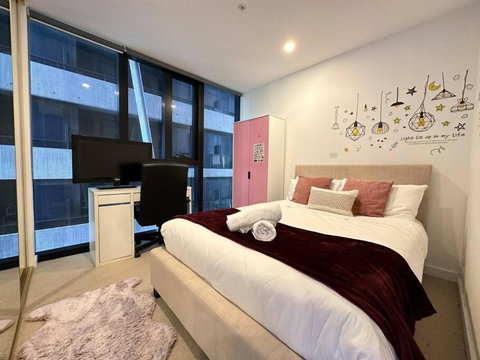 Avant CBD Cozy & Spacious 2BR Residences - Accommodation Broome 0