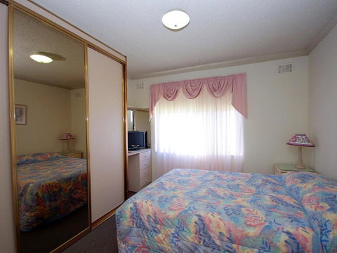 Avilla Court 1 - Accommodation Broome 1