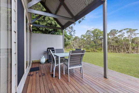 Avon - Waterfront Retreat - Accommodation Broome 1